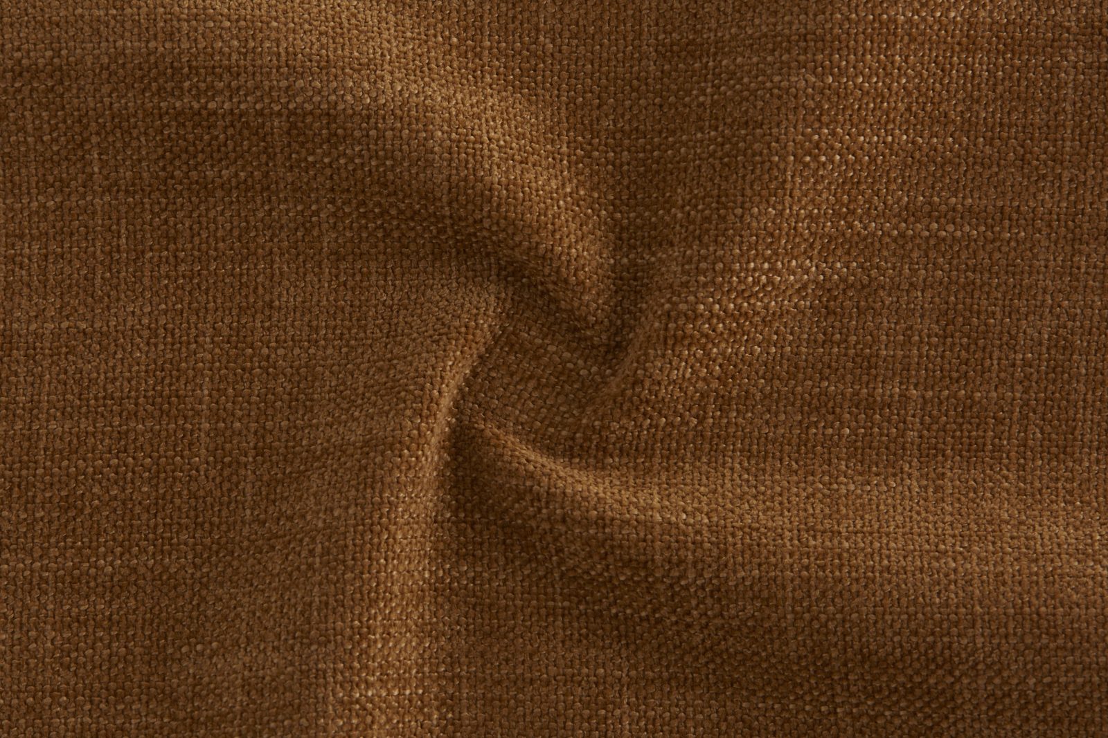 272